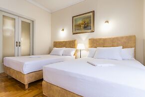 Victoria Queens Paradise Apartments