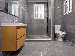 Victoria Grand Palace Apartments