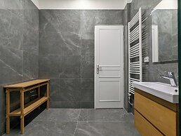 Victoria Grand Palace Apartments