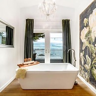 Agate Cove Inn