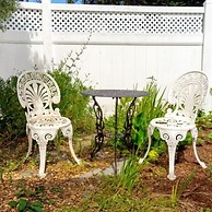 Agate Cove Inn