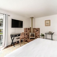 Agate Cove Inn