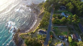 Agate Cove Inn