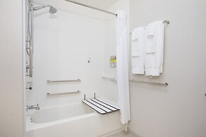 Holiday Inn Express & Suites Lexington W - Versailles by IHG