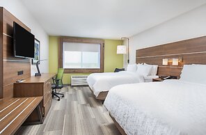 Holiday Inn Express & Suites Lexington W - Versailles by IHG