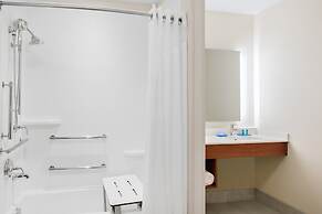 Holiday Inn Express and Suites Union Gap- Yakima Area, an IHG Hotel