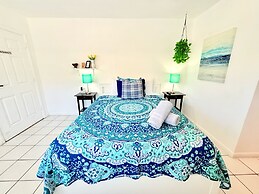 Southwinds Inn by The Gold Nests