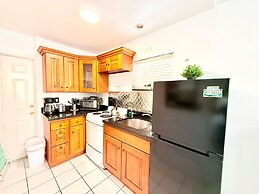 Southwinds Inn by The Gold Nests