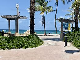 Southwinds Inn by The Gold Nests