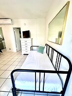 Southwinds Inn by The Gold Nests