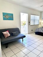 Southwinds Inn by The Gold Nests