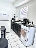 Southwinds Inn by The Gold Nests