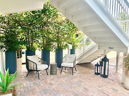 Southwinds Inn by The Gold Nests