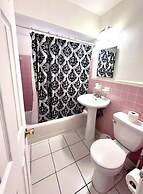 Southwinds Inn by The Gold Nests