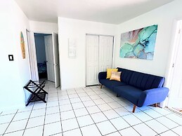 Southwinds Inn by The Gold Nests