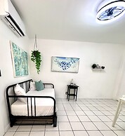 Southwinds Inn by The Gold Nests