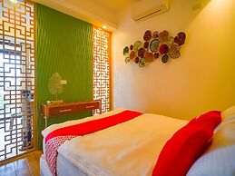 Capital O Vaccinated Staff - OYO 785 The Greenhive