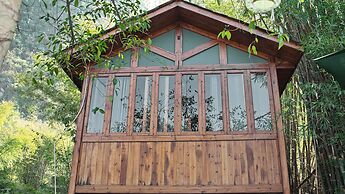 Yangshuo Mountain Retreat