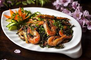 Yangshuo Mountain Retreat