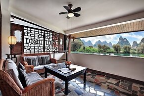 Yangshuo Mountain Retreat