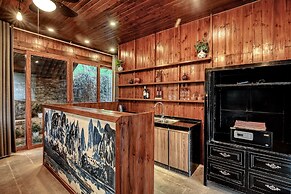 Yangshuo Mountain Retreat