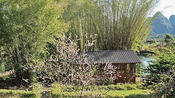 Yangshuo Mountain Retreat