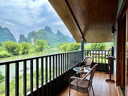Yangshuo Mountain Retreat