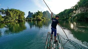 Yangshuo Mountain Retreat