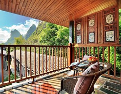 Yangshuo Mountain Retreat