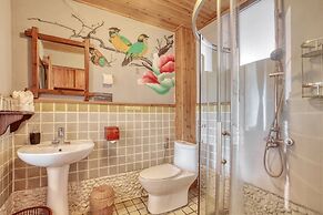 Yangshuo Mountain Retreat