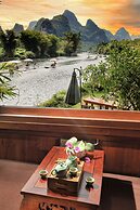 Yangshuo Mountain Retreat