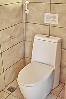 Yangshuo Mountain Retreat