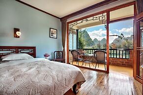 Yangshuo Mountain Retreat
