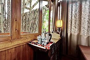 Yangshuo Mountain Retreat