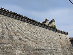 Yangshuo Mountain Retreat
