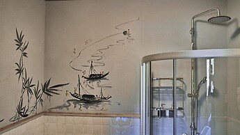 Yangshuo Mountain Retreat