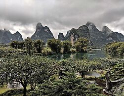 Yangshuo Mountain Retreat