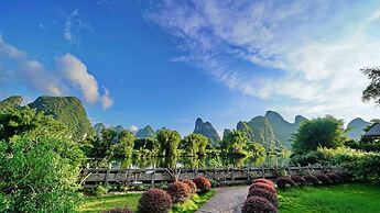 Yangshuo Mountain Retreat