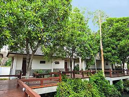 Baan Tai Had Resort