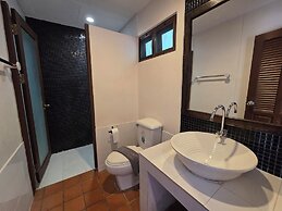 Baan Tai Had Resort