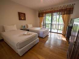Baan Tai Had Resort