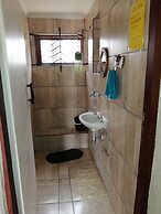 Ann's Lodge & Camping