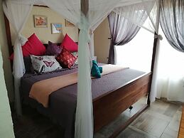 Ann's Lodge & Camping