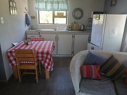 Ann's Lodge & Camping