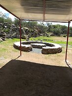 Ann's Lodge & Camping