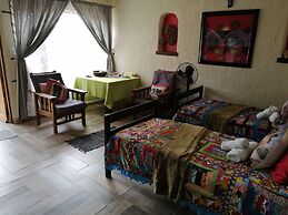 Ann's Lodge & Camping