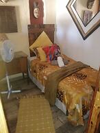 Ann's Lodge & Camping