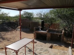 Ann's Lodge & Camping