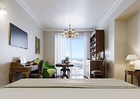 Legacy Gastro Suites