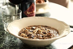 Legacy Gastro Suites